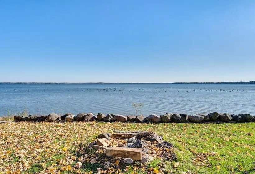 Lakefront Edgerton Cottage W/ Deck & Grill!