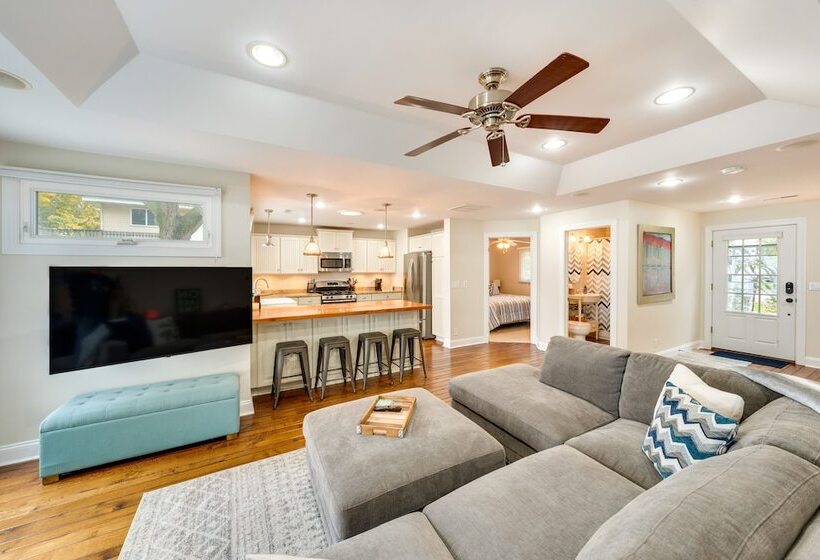 Lakefront Edgerton Cottage W/ Deck & Grill!