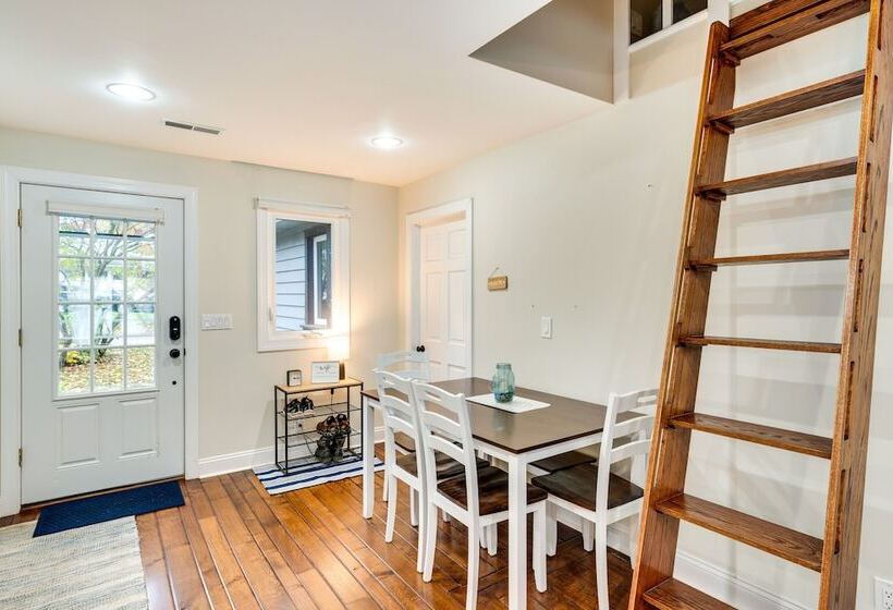 Lakefront Edgerton Cottage W/ Deck & Grill!