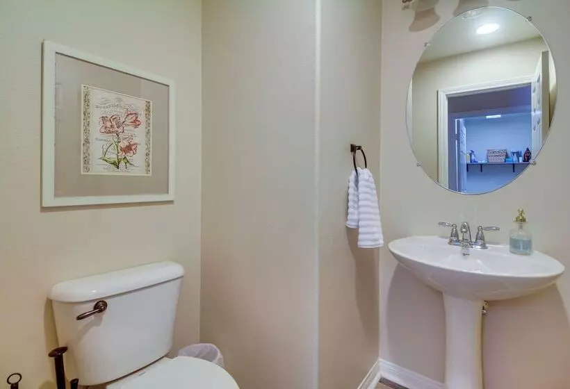 Stunning Indio Home W/ Private Pool & Spa!