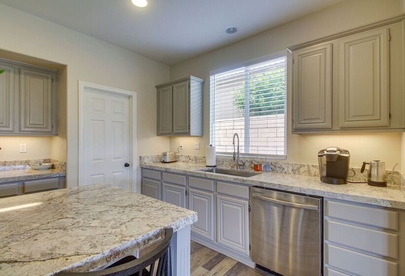 Stunning Indio Home W/ Private Pool & Spa!