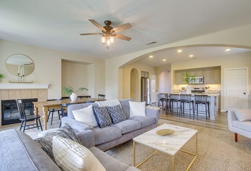 Stunning Indio Home W/ Private Pool & Spa!