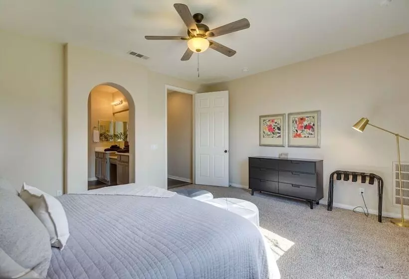 Stunning Indio Home W/ Private Pool & Spa!