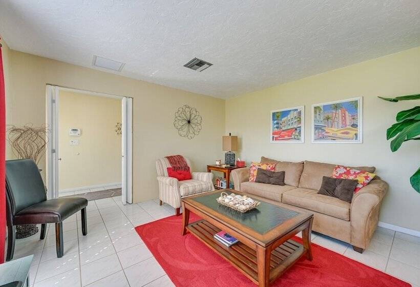 Lovely Naples Home W/ Lanai & Pool ~ 1 Mi To Beach