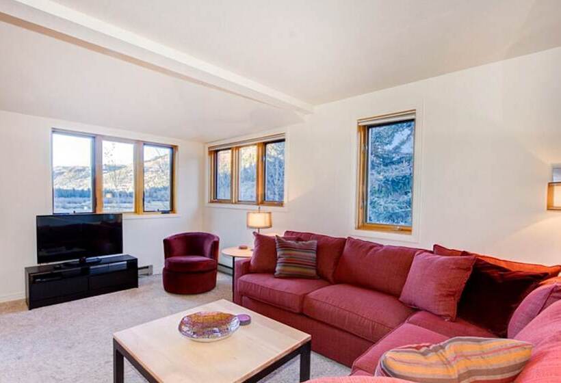 Lulu City 5b By Avantstay Across From Lift #7 10 Minute Walk To Downtown