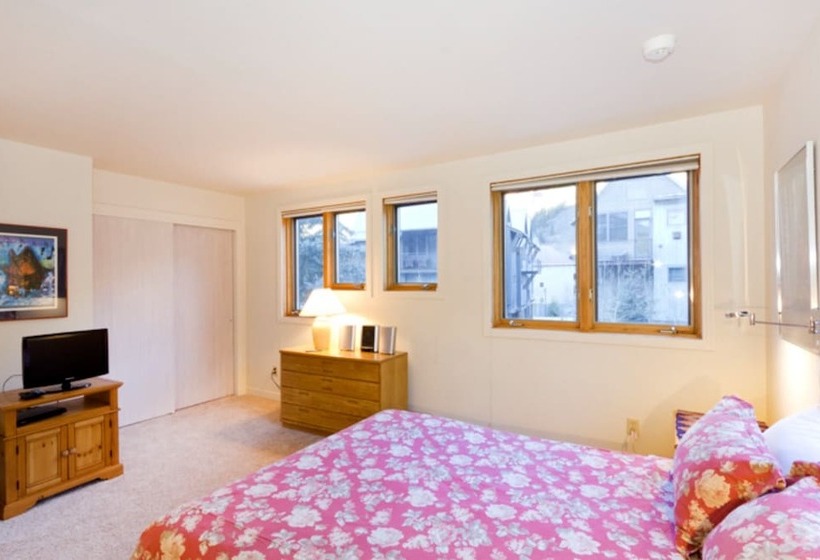 Lulu City 5b By Avantstay Across From Lift #7 10 Minute Walk To Downtown