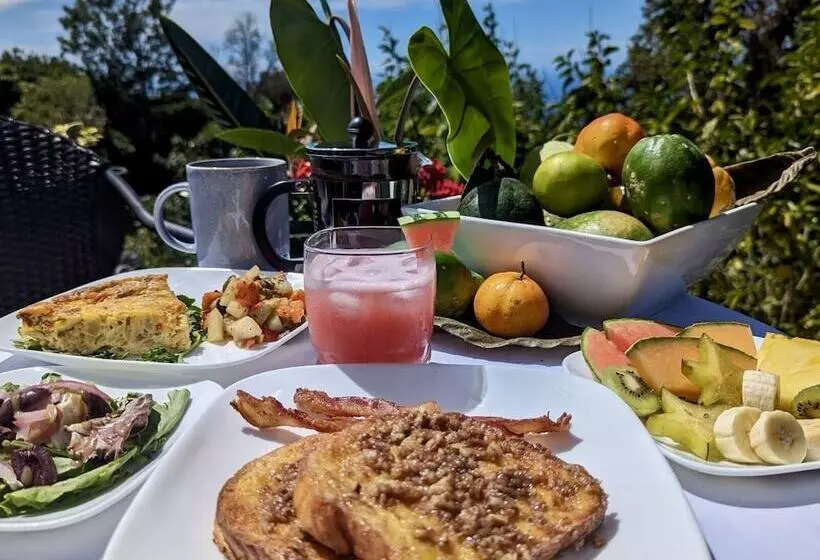 Mango Sunset Bed And Breakfast