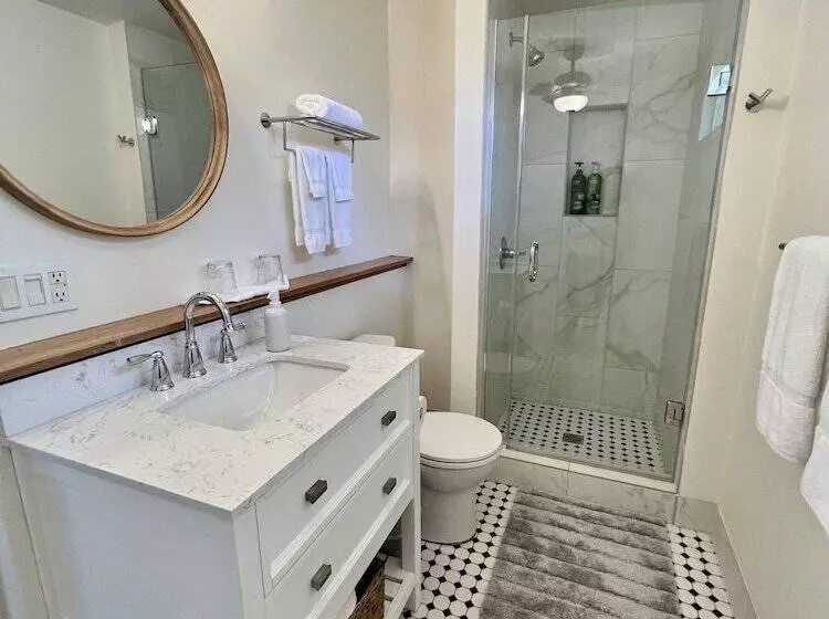 Mango Sunset Bed And Breakfast