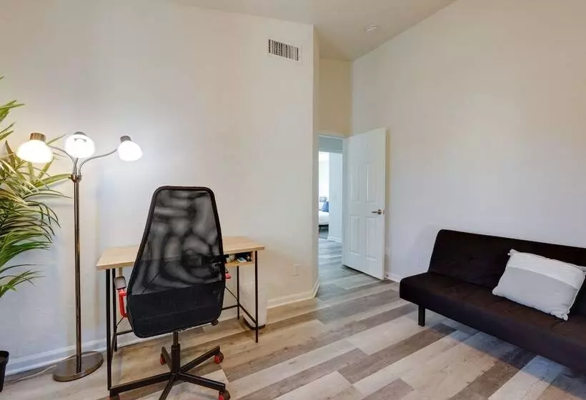 Modern Chandler Retreat W/ Private Outdoor Pool