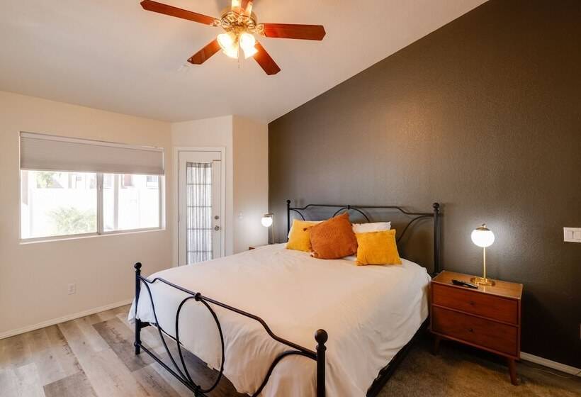 Modern Chandler Retreat W/ Private Outdoor Pool