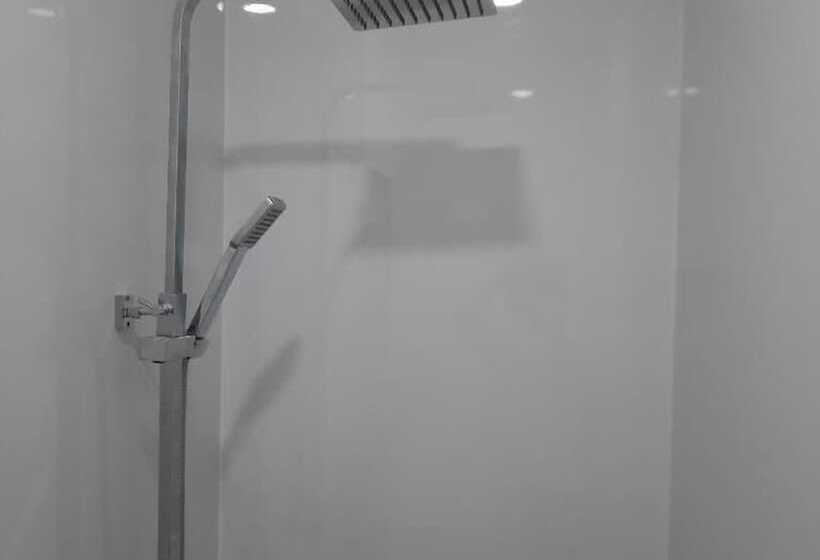 پانسیون Lynden And Cypress House