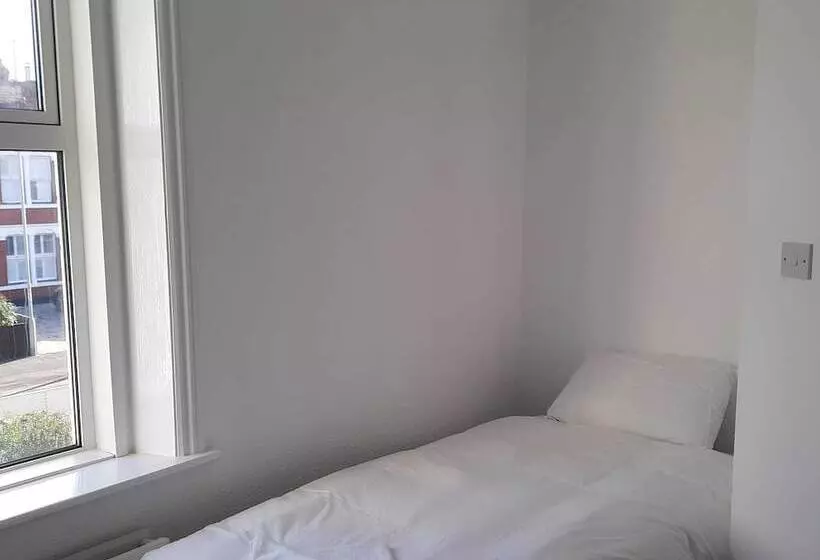 Majatalo Lynden And Cypress House