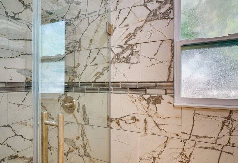 Pet Friendly Englewood Home   4 Mi To Beach!