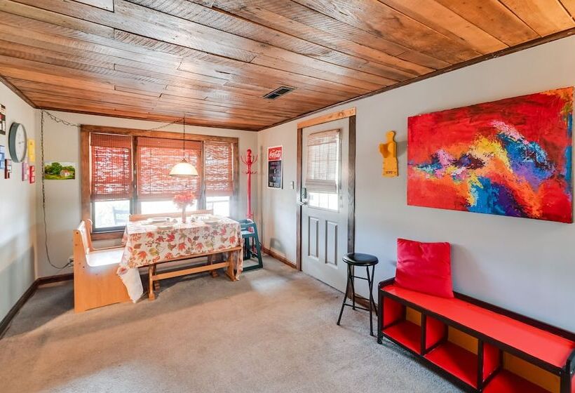 Pet Friendly Gleason Home W/ Hot Tub & Fire Pit!