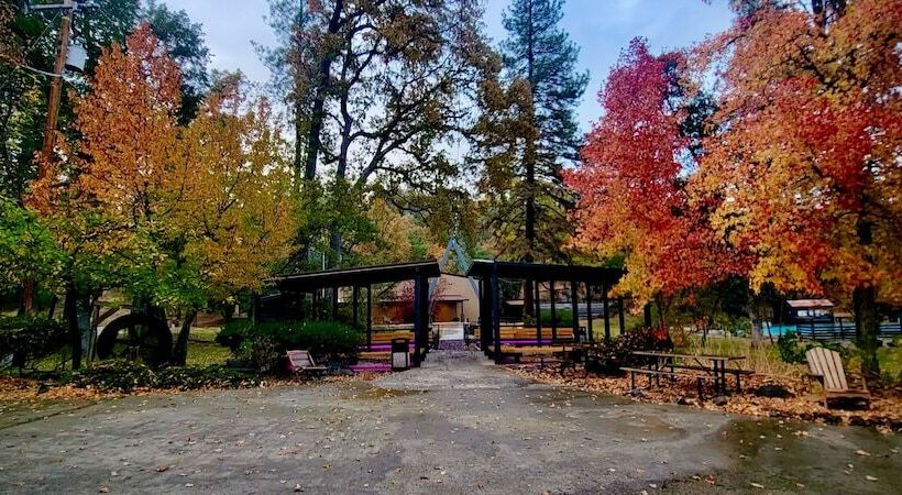 منتجع Camp Silver Spur