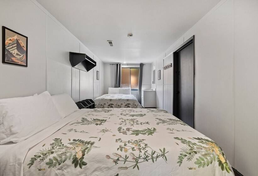 منتجع Camp Silver Spur