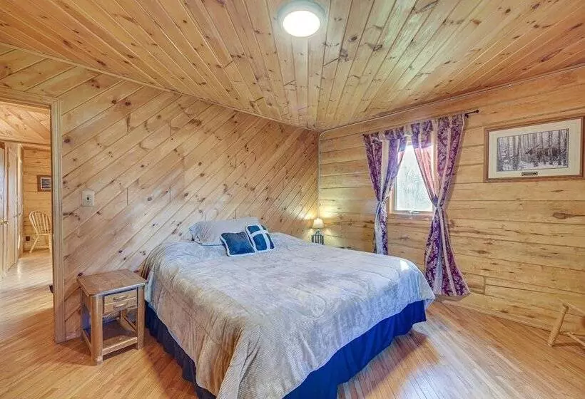 Secluded Log Cabin < 1 Mi To Munger State Trail!