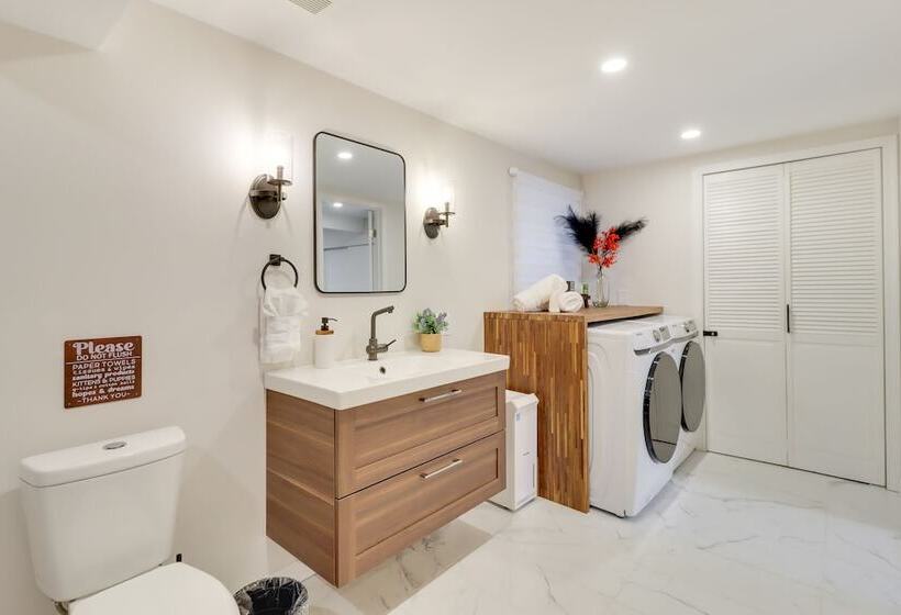 Stellar Long Pond Home With Hot Tub And Fire Pit!