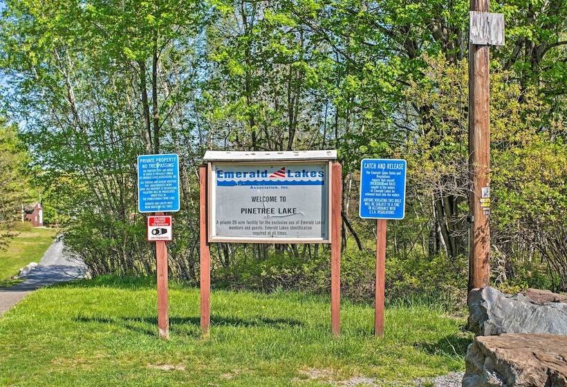 Stellar Long Pond Home With Hot Tub And Fire Pit!