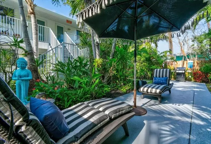 Sunshine Shores Boutique Apartments