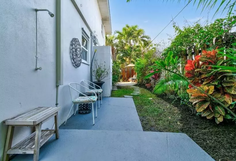 Sunshine Shores Boutique Apartments