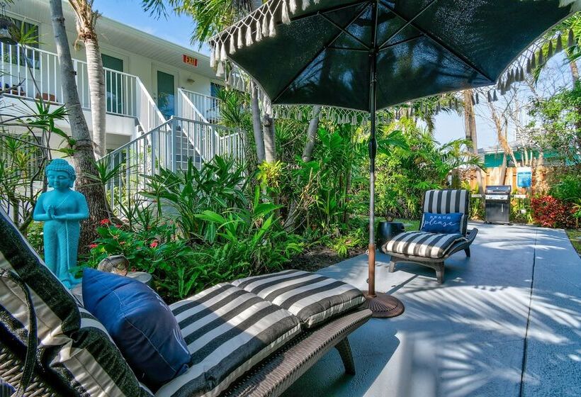 Sunshine Shores Boutique Apartments