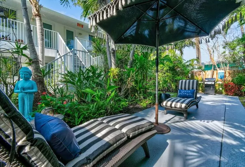 Sunshine Shores Boutique Apartments