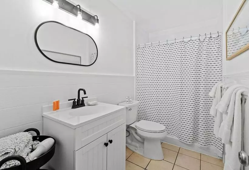 Sunshine Shores Boutique Apartments