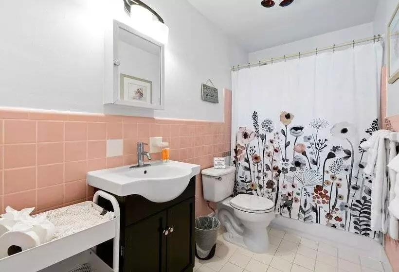 Sunshine Shores Boutique Apartments