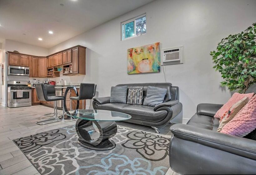 Updated San Diego Home: Walk To Balboa Park!