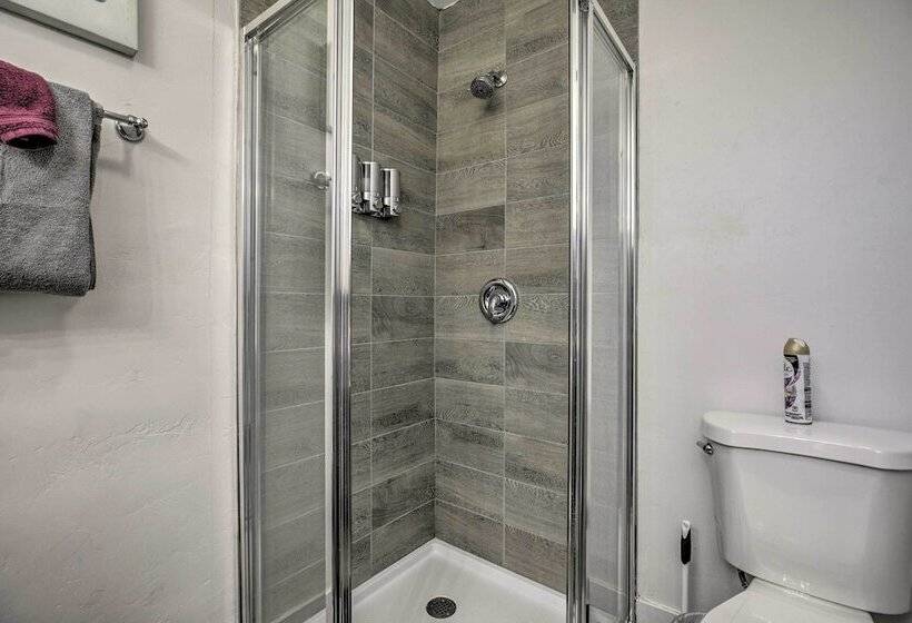 Updated San Diego Home: Walk To Balboa Park!