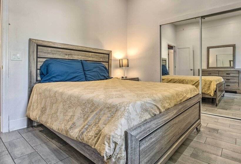 Updated San Diego Home: Walk To Balboa Park!