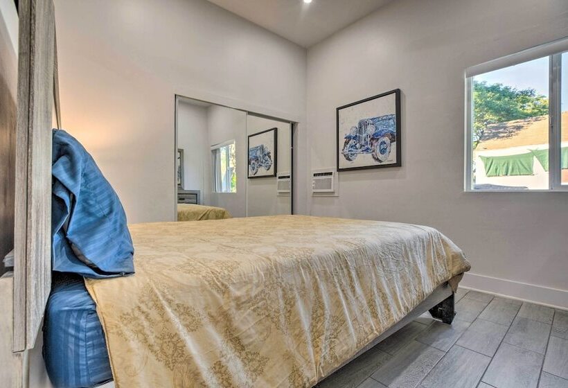 Updated San Diego Home: Walk To Balboa Park!