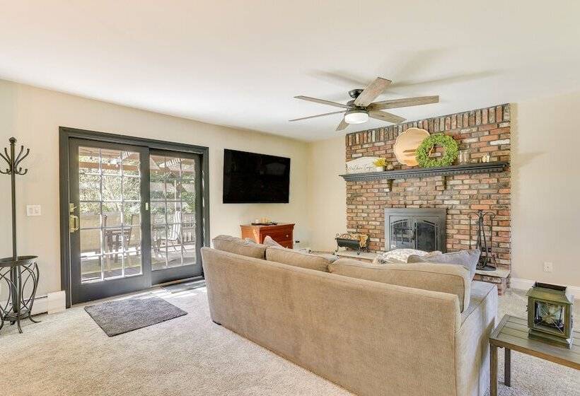 Vernon Township Home W/private Hot Tub Near Skiing