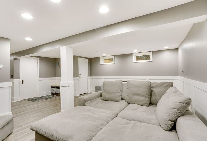 Vernon Township Home W/private Hot Tub Near Skiing