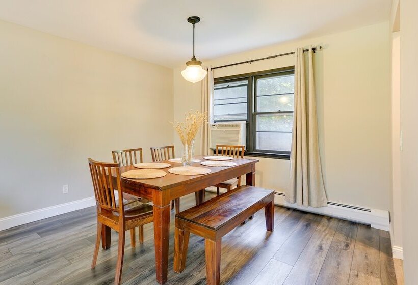 Vernon Township Home W/private Hot Tub Near Skiing