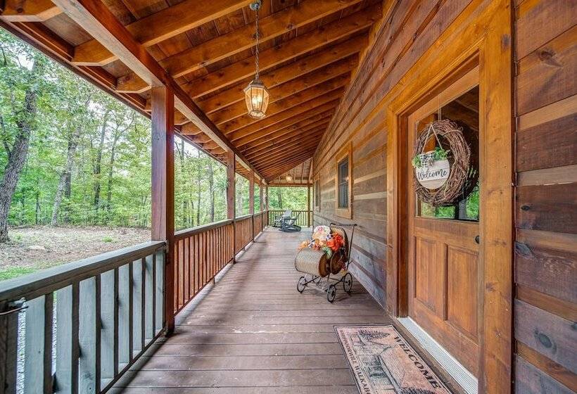 Gorgeous & Secluded 3 Bdr Cabin In Mineral Bluff!