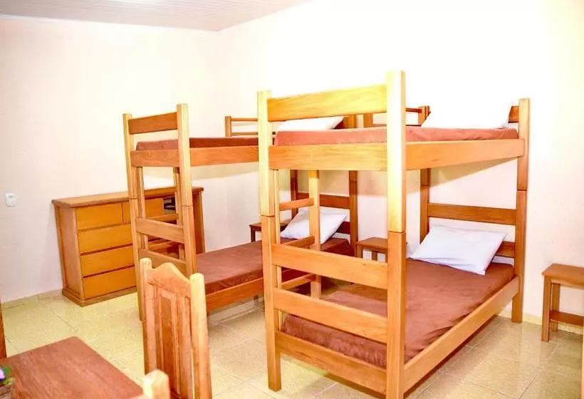 Retkeilymaja Pousada Recanto Dos Maximianos