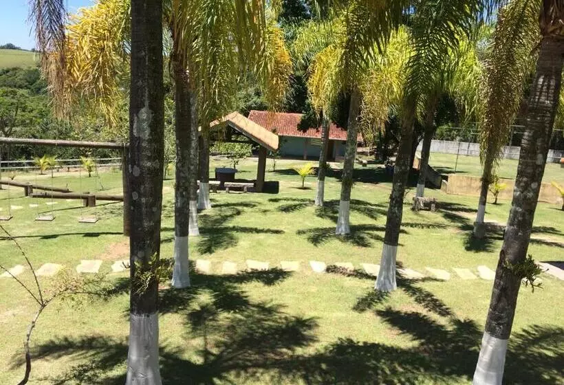 Retkeilymaja Pousada Recanto Dos Maximianos