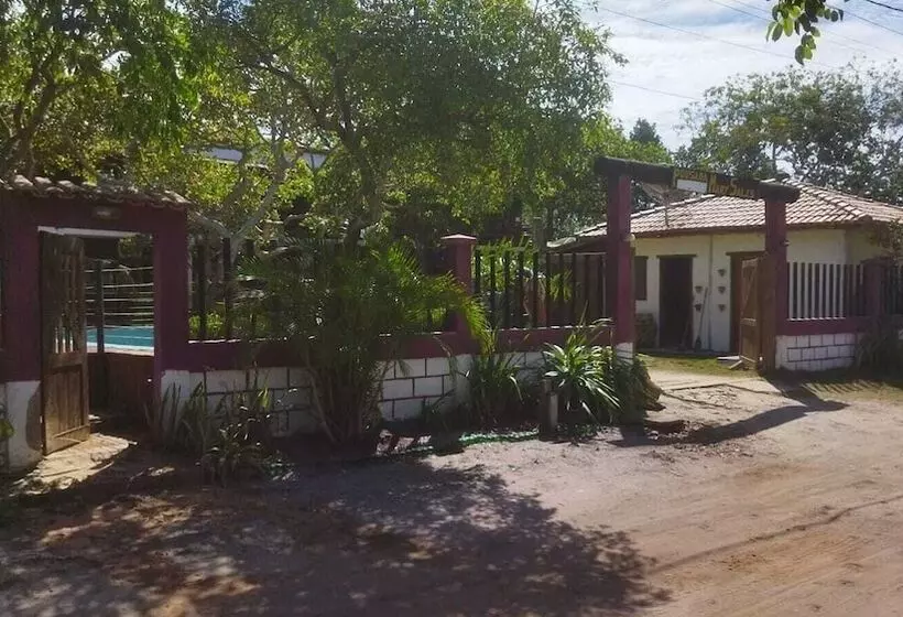 簡易ホテル Pousada Mary Sales