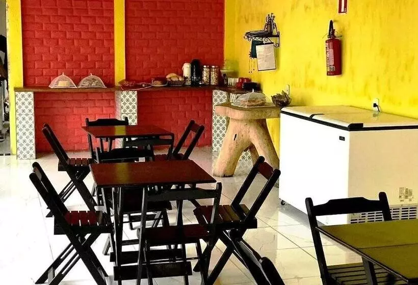 簡易ホテル Pousada Mary Sales