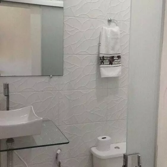 簡易ホテル Pousada Mary Sales