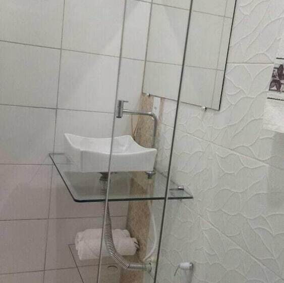 פונדק Pousada Mary Sales