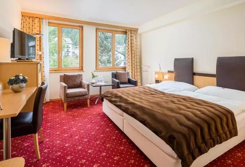 Hotelli Engadinerhof Superior