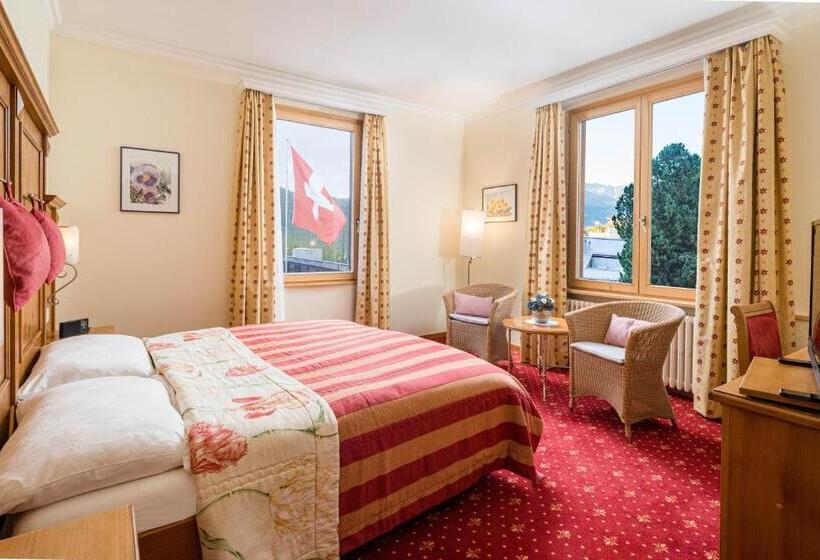 فندق Engadinerhof Superior