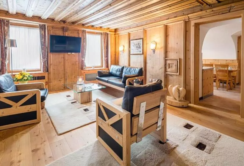 Hotelli Engadinerhof Superior
