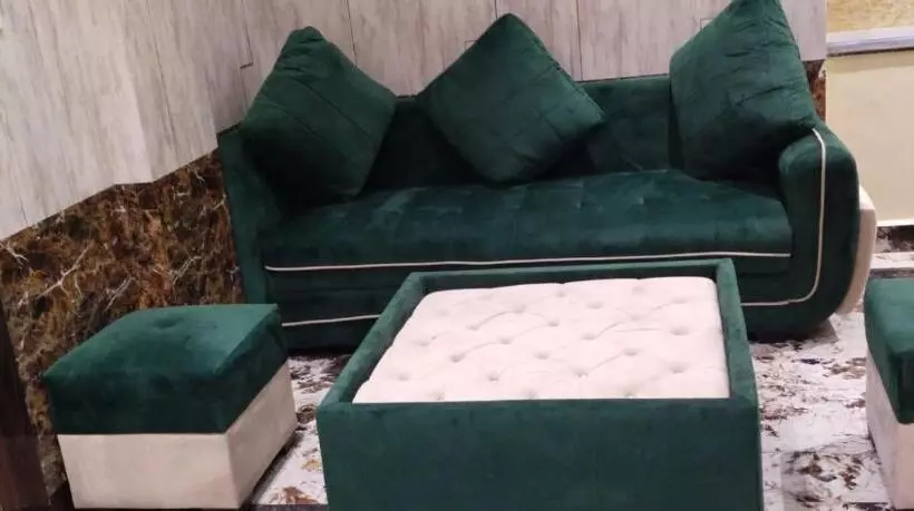 Hotelli K. J. International