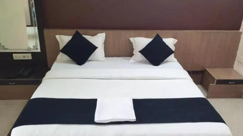 Hotelli K. J. International