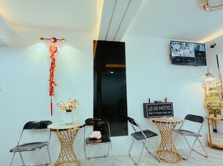 هتل Lê Vũ