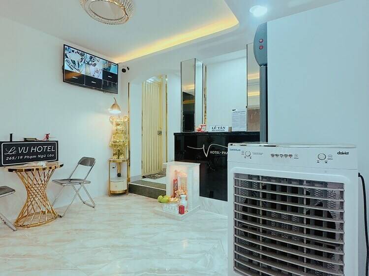 هتل Lê Vũ